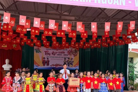 Trường PTDTBT Tiểu học Nậm Pố khép lại năm học với nhiều dấu ấn yêu thương