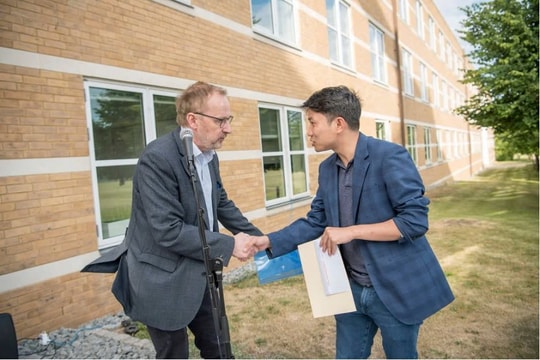 Gặp gỡ chàng trai Việt Nam duy nhất nhận Leadership Award của Đại học Cambridge