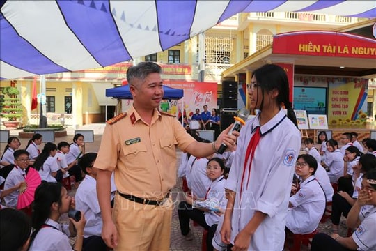 Mỗi đoàn viên thanh niên cần nâng cao ý thức văn hóa giao thông