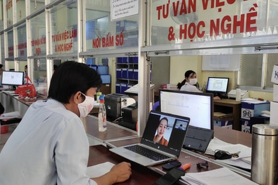 Gần 275.000 người nhận BHXH một lần