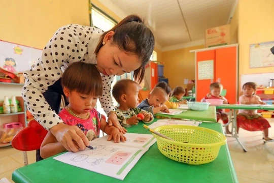 Quy định đối tượng được miễn giảm học phí, hỗ trợ chi phí học tập