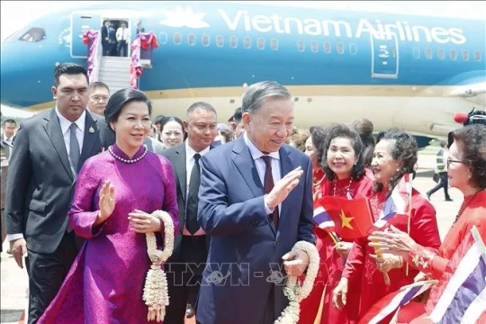 Tổng Bí thư, Chủ tịch nước Tô Lâm và Phu nhân bắt đầu thăm chính thức Vương quốc Thái Lan