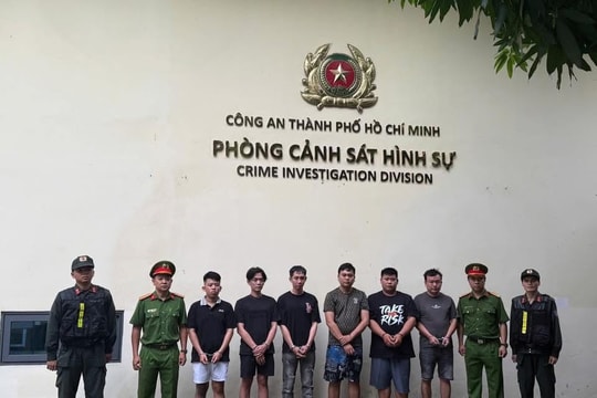 Lời khai của nhóm đối tượng cướp tiệm vàng ở TP.HCM: Quen nhau qua hội "Vỡ nợ thích làm liều"