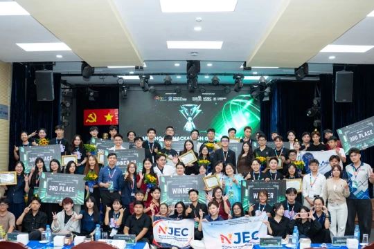Thử thách trong 24h, sinh viên ứng dụng AI, blockchain thành giải pháp hữu ích