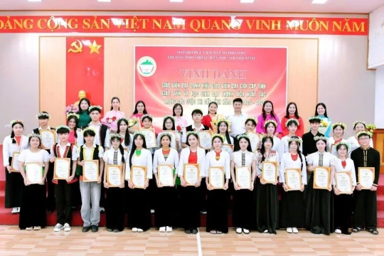 Giữ bản sắc, nâng chất lượng giáo dục ở Trường Phổ thông Dân tộc nội trú Phú Thọ