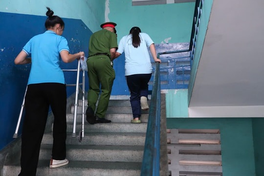 Những khoảnh khắc đẹp trong ngày thi lớp 10 ở TPHCM