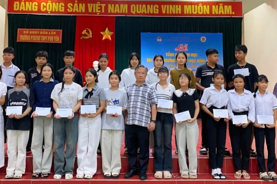Hơn 1.000 suất cơm miễn phí dành tặng thí sinh thi vào lớp 10 tại Đắk Lắk