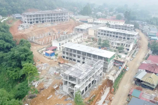 Tăng tốc hoàn thành trường nội trú vùng biên Thanh Hoá trước năm học mới