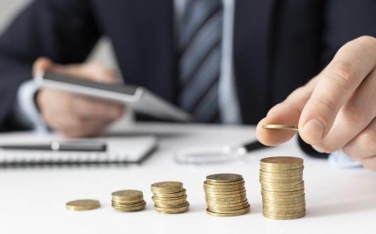 Khi nào nên chủ động đề xuất tăng lương với cấp trên?