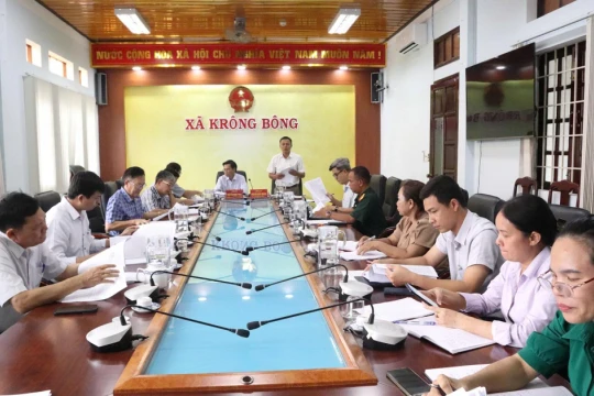 Khi chính quyền cấp xã trở thành ‘điểm tựa’ cho mùa thi