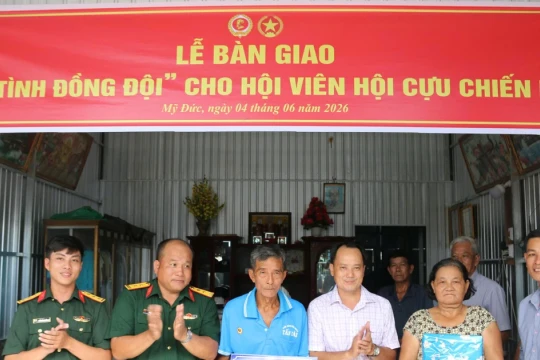 An Giang: Bàn giao nhà 'Tình đồng đội' cho hội viên Cựu chiến binh