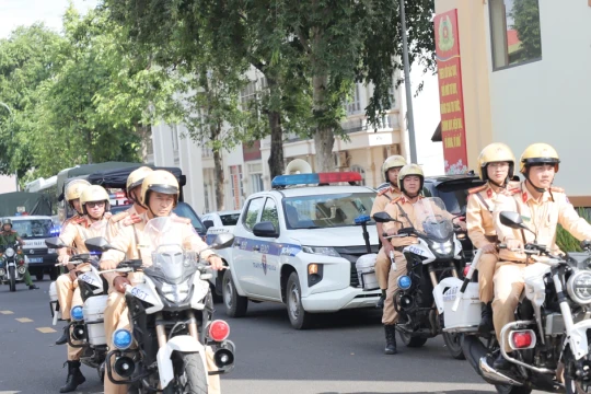 Đắk Lắk ra quân bảo đảm TTATGT cao điểm dịp hè