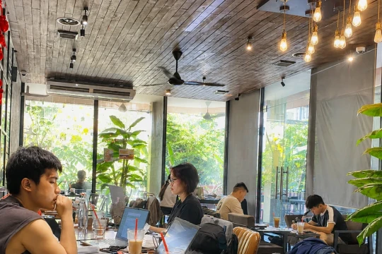 Sinh viên Đà Nẵng ‘chạy’ khỏi nhà trọ vì nắng nóng