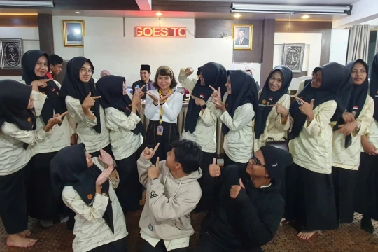 Nhà văn Kiều Bích Hạnh truyền cảm hứng đến học trò Indonesia tại IMLF 2026