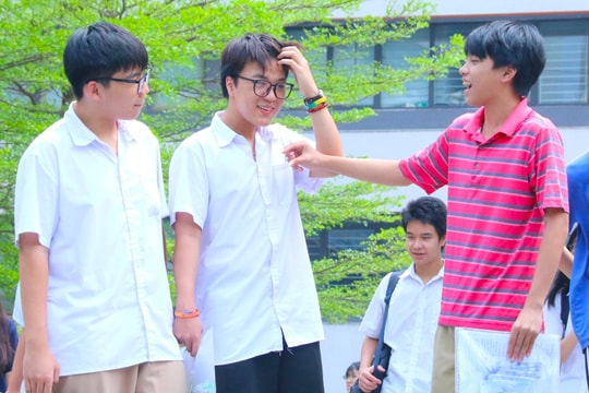 Thí sinh Hà Nội đỗ lớp 10 trường chuyên, có được đổi ý học hệ không chuyên?