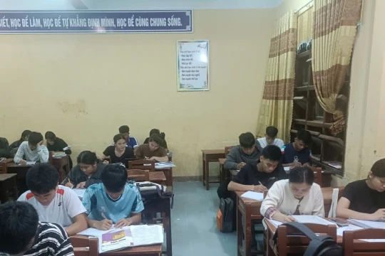 Đồng hành cùng thí sinh trước ngưỡng cửa tương lai