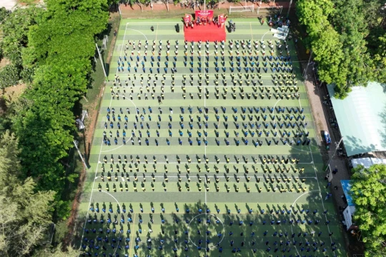 Hơn 1.000 giảng viên, sinh viên Đại học Trà Vinh đồng diễn dân vũ Khmer