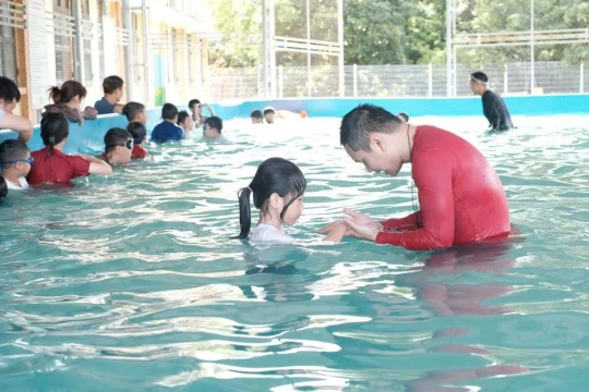 Sôi nổi các lớp học bơi ở xã miền núi Quảng Ninh