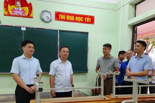 Không để khó khăn cản bước thí sinh vùng cao Tuyên Quang đến trường thi