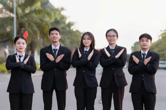 FIRESENSE AI mở lối cho thế hệ công nghệ trẻ từ ghế nhà trường