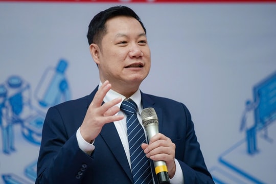 Bộ Giáo dục và Đào tạo giải thích đề xuất "liên thông từ bậc học cao xuống thấp hơn"