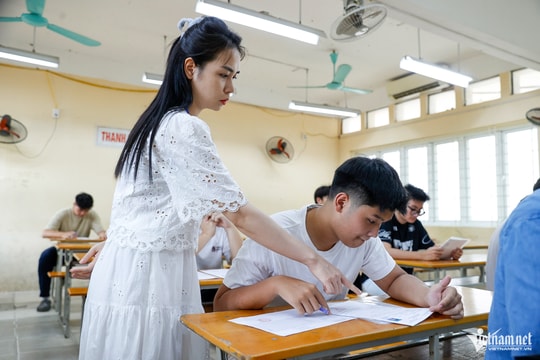 Những vật 'bất ly thân' và danh mục cấm mang vào phòng thi tốt nghiệp THPT