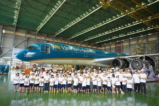 Vietnam Airlines cùng đối tác đưa 100 em nhỏ có hoàn cảnh đặc biệt tham gia “Chuyến đi mơ ước 2026”