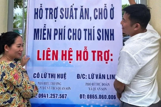 Gần 1.000 suất ăn miễn phí tiếp sức thí sinh vùng cao Quan Sơn