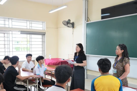 100% thí sinh, cán bộ thi Nghệ An cam kết không sử dụng thiết bị công nghệ cao