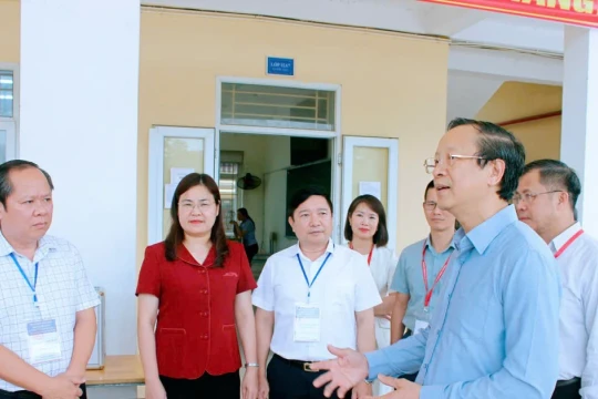 Thứ trưởng Phạm Ngọc Thưởng kiểm tra công tác chuẩn bị thi MM88dangnhap nhà cái World Cup 2026 THPT tại Ninh Bình