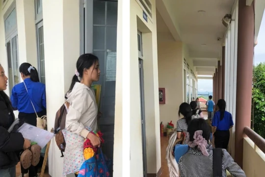 Hỗ trợ ăn ở miễn phí, tiếp sức sĩ tử Đắk Lắk vượt khó đi thi