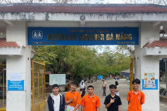 Từ nỗi đau Covid-19 đến phòng thi, học sinh Hy Vọng viết tiếp ước mơ