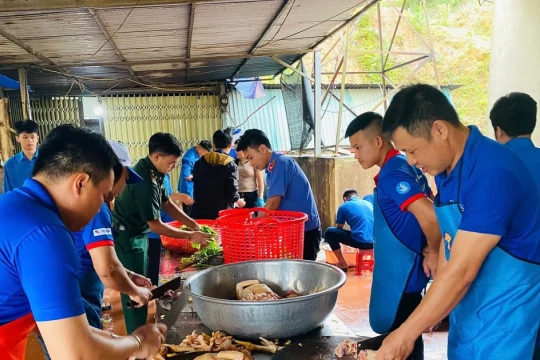 Từ những bếp ăn nghĩa tình đến giảng đường tương lai