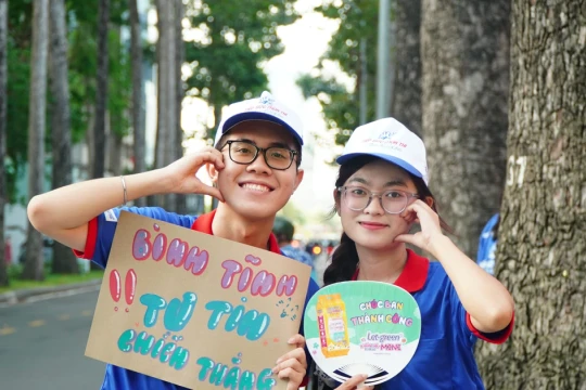 Mùa thi thêm vững tin cùng màu áo xanh tình nguyện