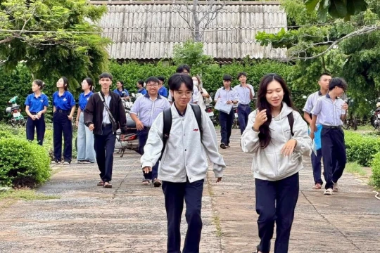 Đề thi Ngữ văn tốt nghiệp THTP 2026: Lạ và hay với câu hỏi làm thế nào để có những "Steve Jobs Việt Nam"