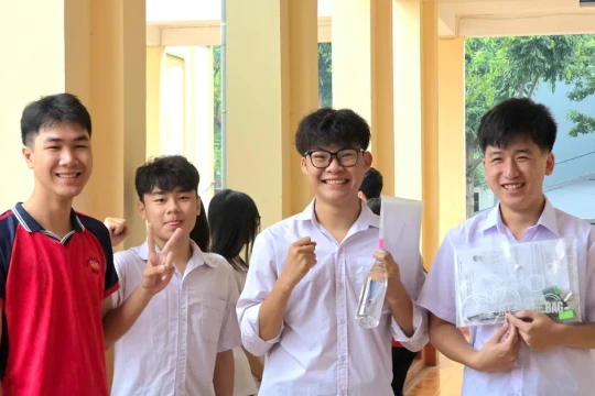 Thí sinh nhận xét đề thi các môn tự chọn