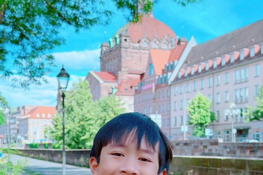 Cậu bé lớp 4 đạt IELTS 8.0, sử dụng thành thạo 2 ngoại ngữ