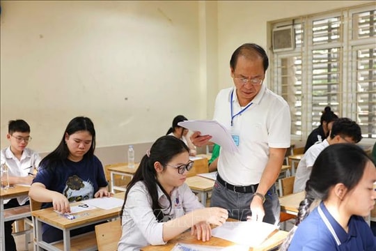 Hà Nội Hơn 5.500 thí sinh thi tuyển vào lớp 10 Trường THCS & THPT Nguyễn Tất Thành