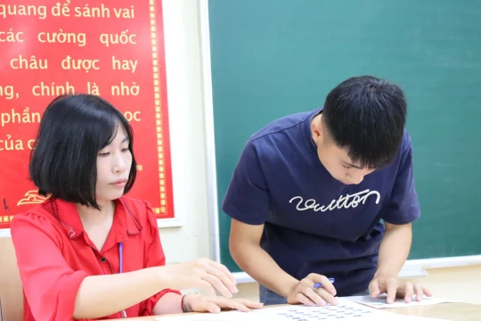 Hơn 400 cán bộ, giáo viên tham gia công tác chấm thi tốt nghiệp THPT ở Phú Thọ