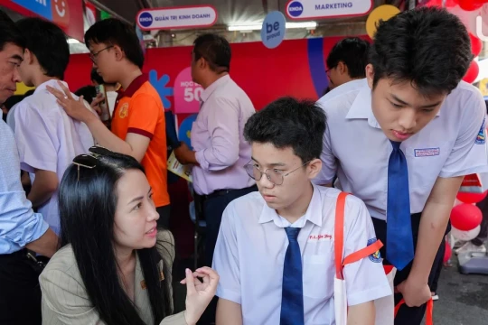 Làm gì trong thời gian chờ điểm thi tốt nghiệp để tăng cơ hội đỗ đại học?