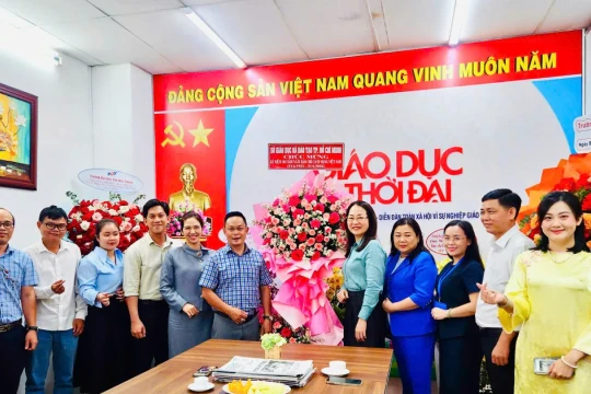 Sở GD&ĐT TPHCM chúc mừng Báo Giáo dục và Thời đại dịp 21/6