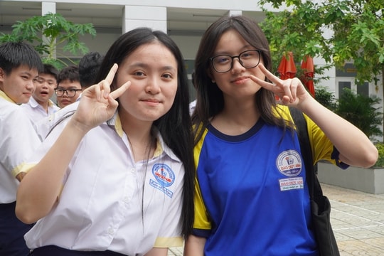 Điểm chuẩn lớp 10 TPHCM trong 3 năm qua của tất cả các trường công lập