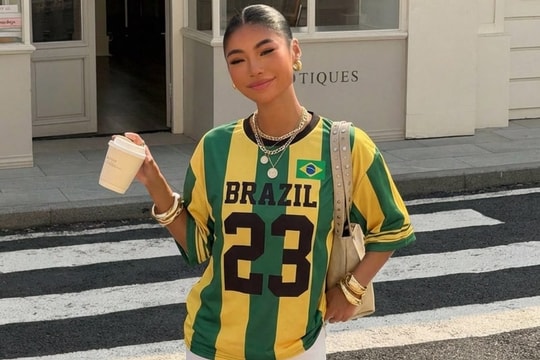 Giới trẻ diện mốt áo đấu mùa World Cup