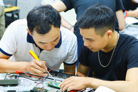 Trung học nghề: Từ “điểm dừng” thành “lộ trình mở”
