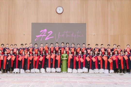 Ấn tượng ngôi trường không chuyên có 252 lượt học sinh đỗ chuyên