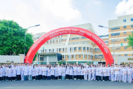 Khám phá thế giới ngành Sức khỏe ngay trong bệnh viện đại học