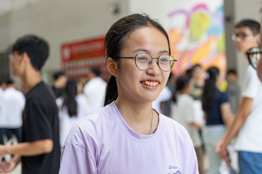 Điểm chuẩn chuyên Hà Nội 2026: Lộ diện những lớp tăng điểm mạnh nhất