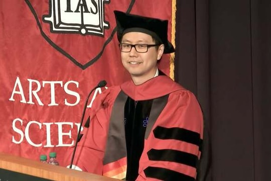 Tốt nghiệp tiến sĩ Harvard dù bị loạt đại học trong nước từ chối