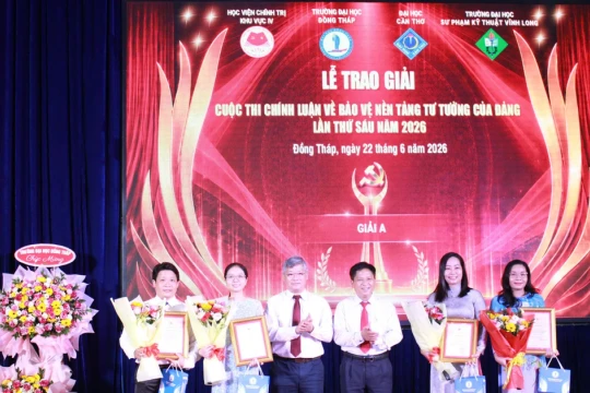Vinh danh 45 tác phẩm Cuộc thi chính luận bảo vệ nền tảng tư tưởng của Đảng
