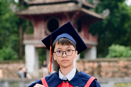 Thủ khoa chuyên lý: "Em đã nghĩ đến thủ khoa hoặc á khoa khi rời phòng thi"